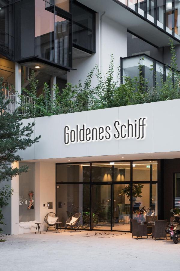 Stadthotel Goldenes Schiff Бад Ишл Екстериор снимка